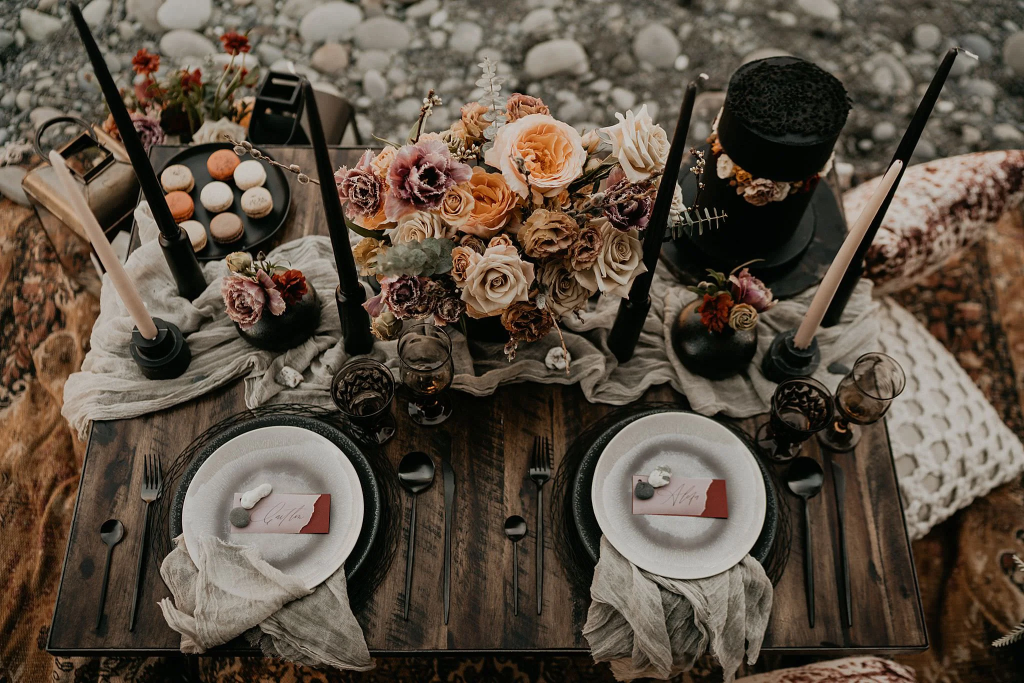 Gorgeous boho sweet heart table for ruby beach elopements and weddings by Rain and Pines