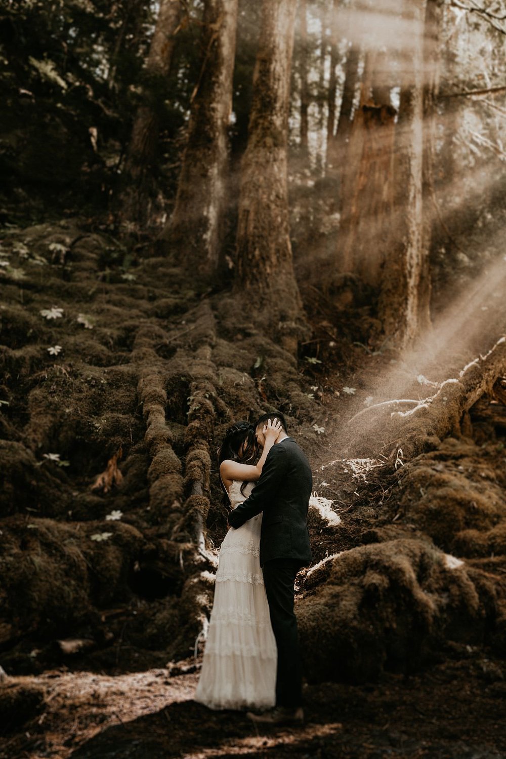 Gifford Pinchot adventure elopement by panther creek waterfalls