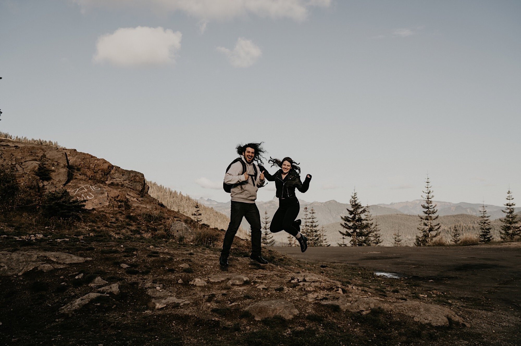 mount-rainier-hiking-adventure-elopement-03.jpg