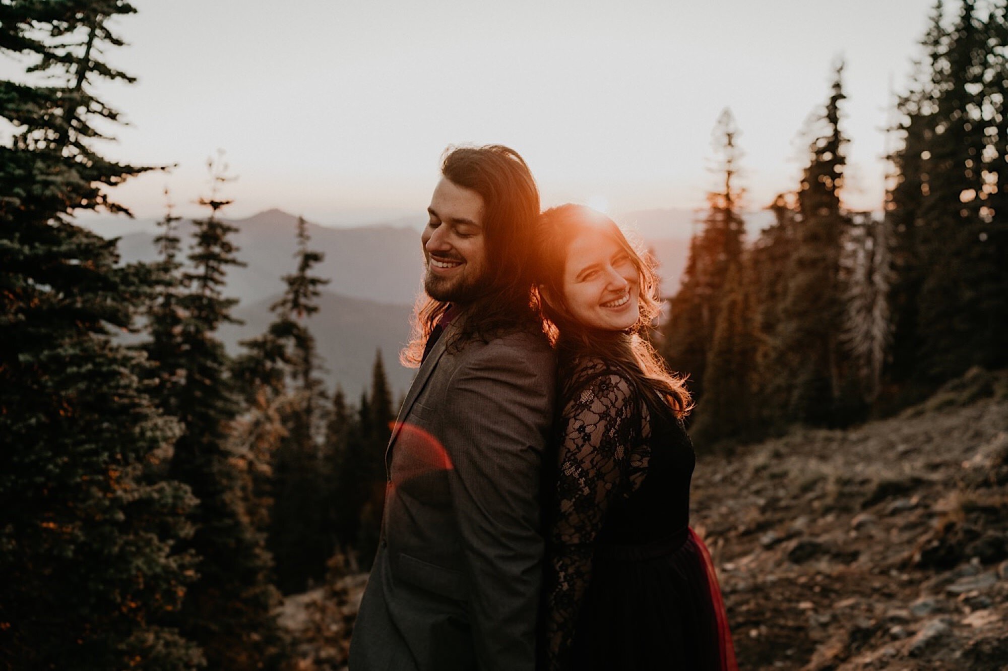 mount-rainier-hiking-adventure-elopement-15.jpg