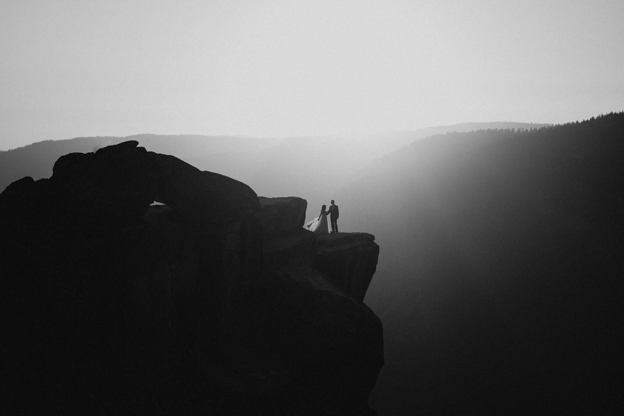 Hanging rock at Yosemite National Park wedding and elopement