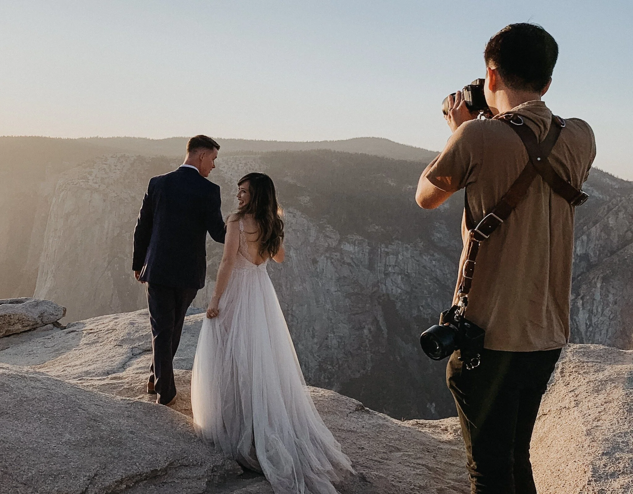 Yosemite elopement photographer at Taft point Henry Tieu Photography