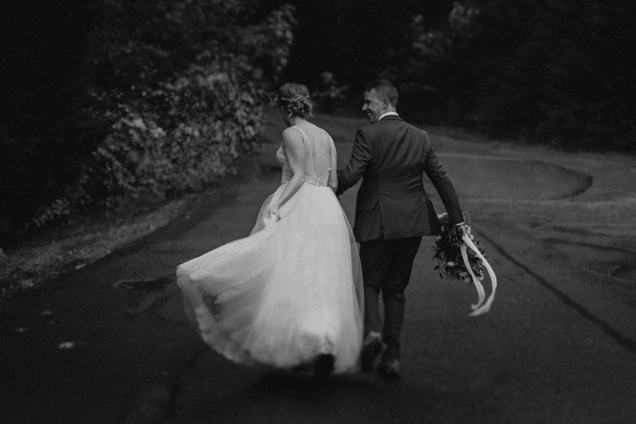 Washington Waterfall and Mountain Elopement Photographer