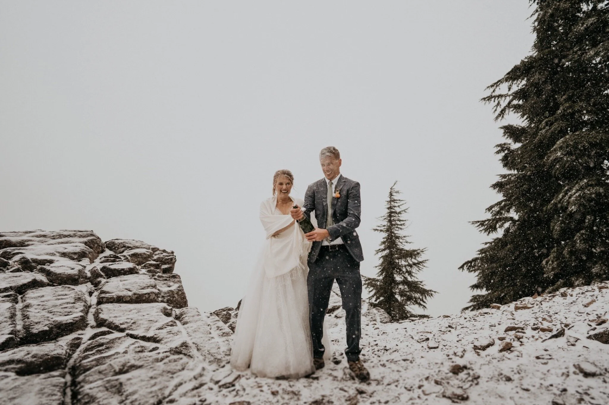 Washington Winter Snow Mountain View Elopement Photographer