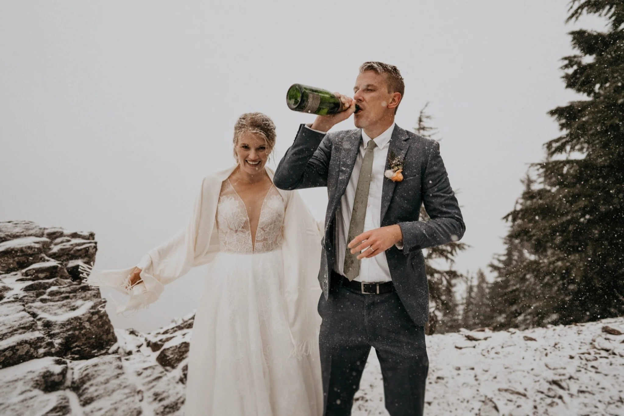 Washington Winter Snow Mountain View Elopement Photographer