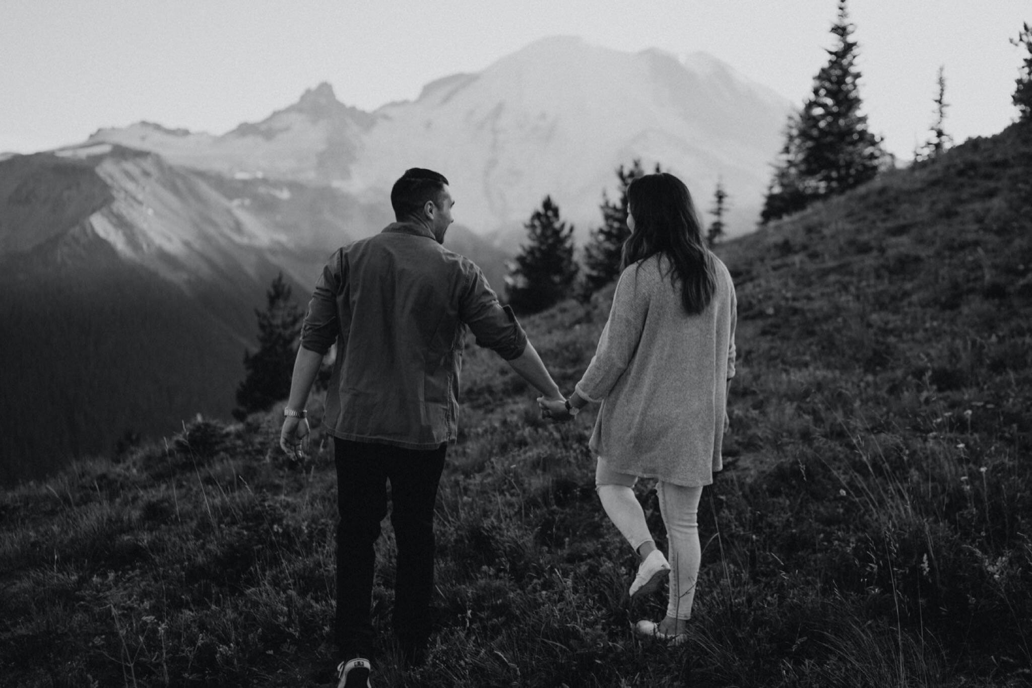 Mount-Rainier-Engagement-Photos-04.jpg