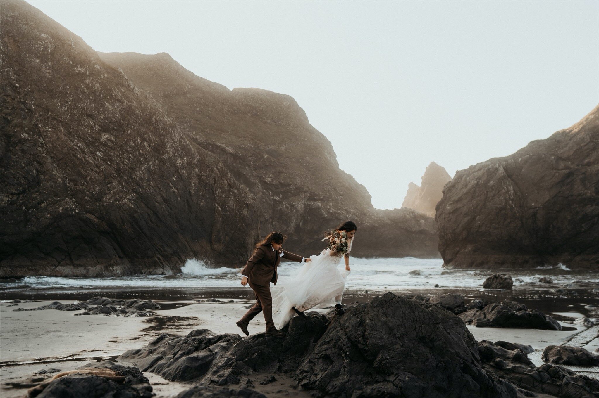 Moody-Oregon-Coast-Adventure-Elopement-75.jpg
