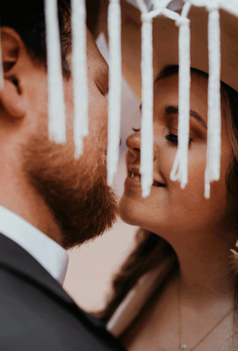 Unique elopement outfit ideas for desert adventure elopements