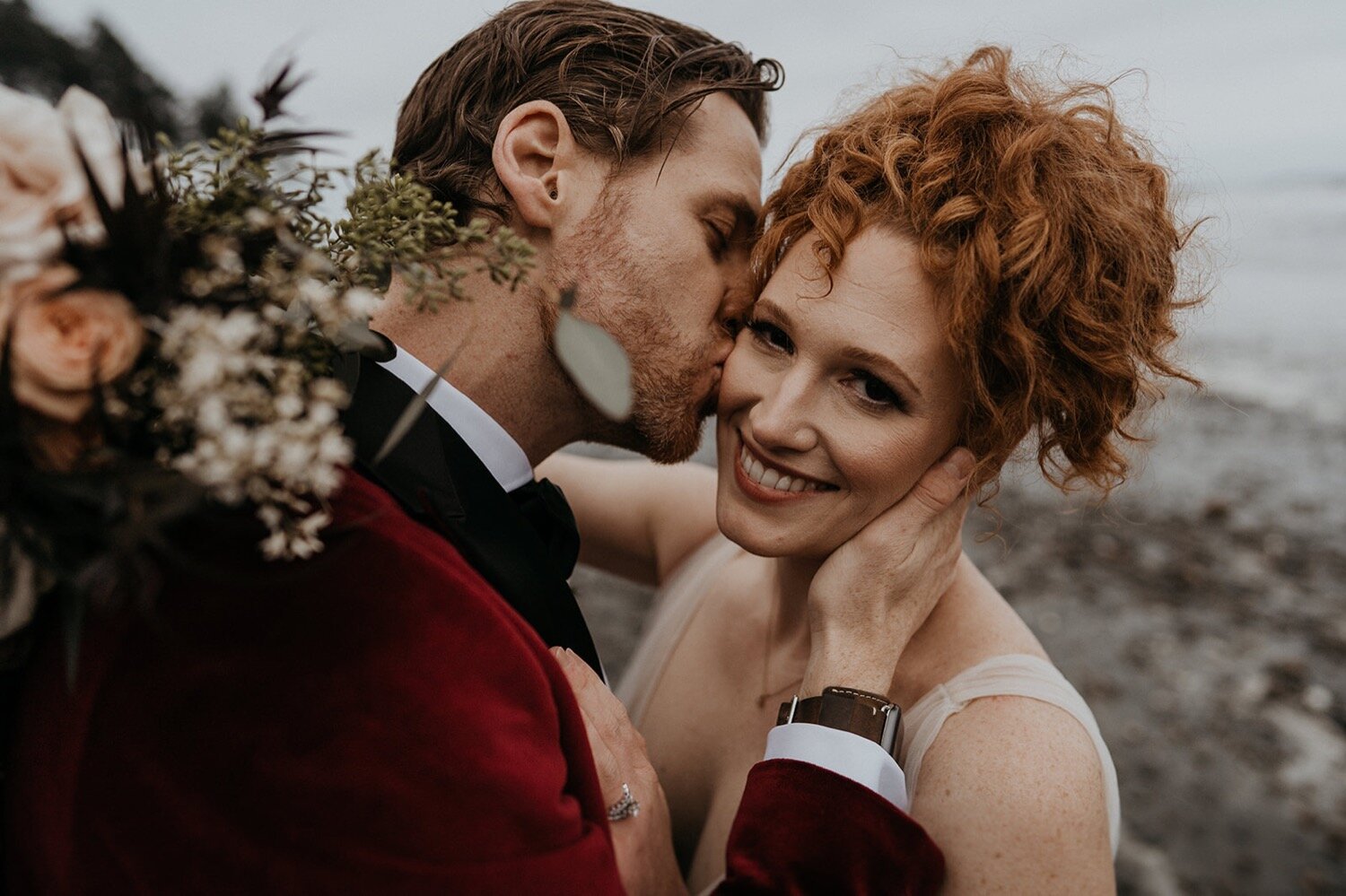 Beautiful-Winter-Elopement-in-Olympic-National-Park's-Hoh-Rainforest-71.jpg