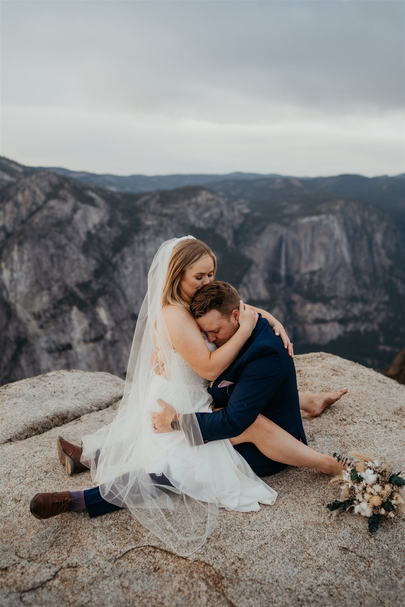 The-Sweetest-Yosemite-National-Park-Adventure-Elopement-With-Pets-64.jpg