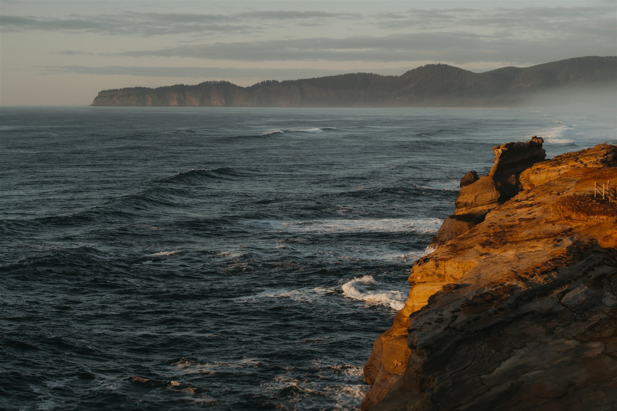 Intimate-Beach-Elopement-Wedding-on-the-Oregon-Coast-42.jpg