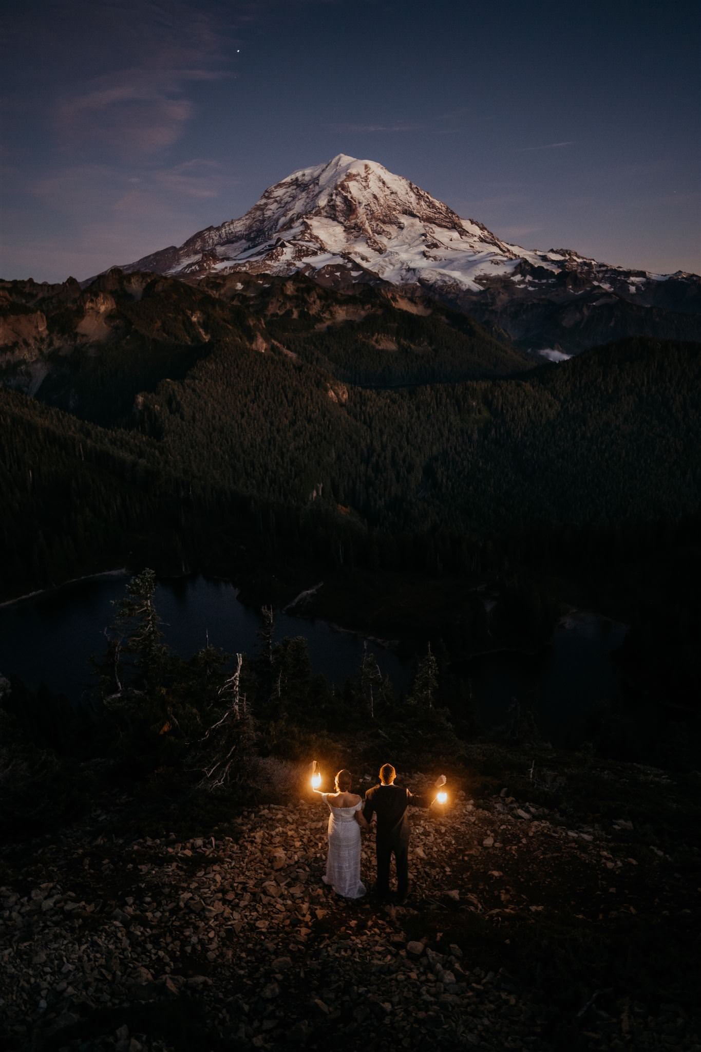 Mount-rainier-star-elopement-photographer.jpg
