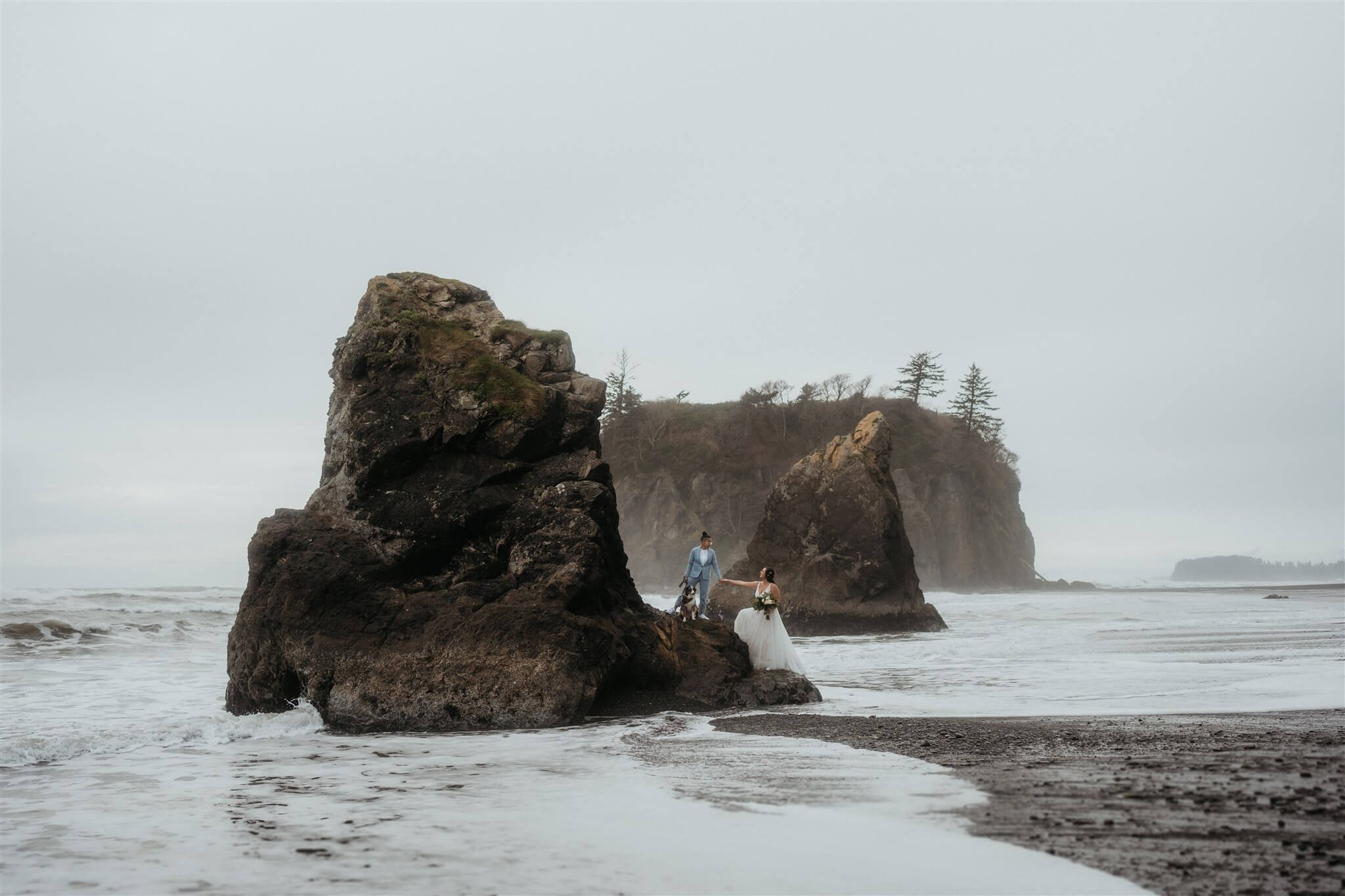 Couple portraits at Ruby Beach elopement
