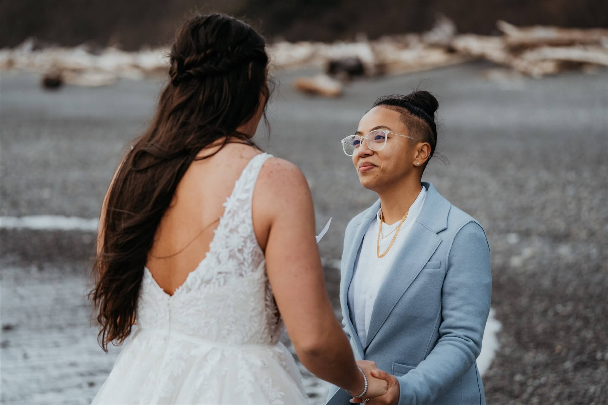 Brides exchange private vows at Ruby Beach elopement