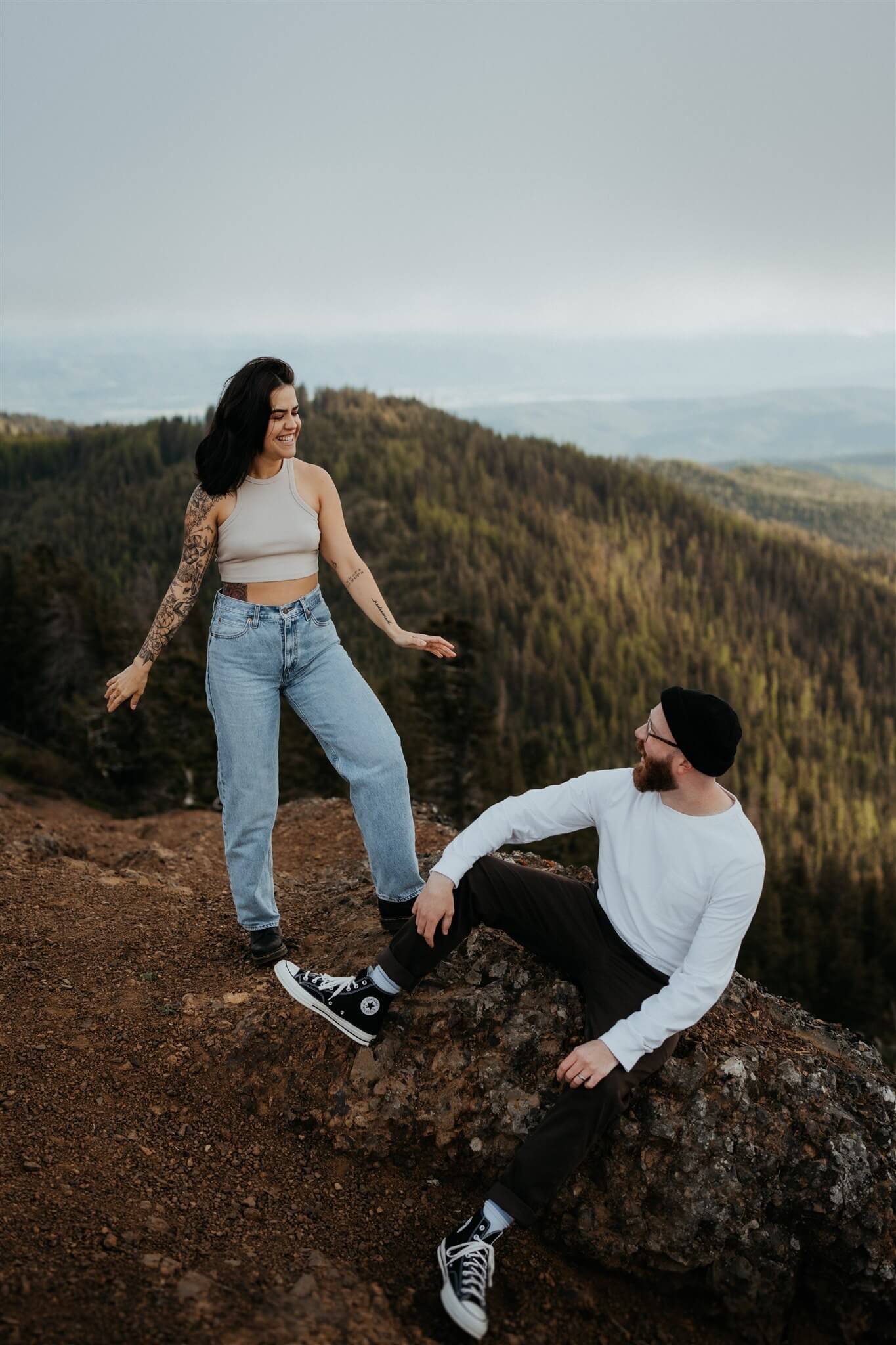 Couple photo session at Red Top Lookout