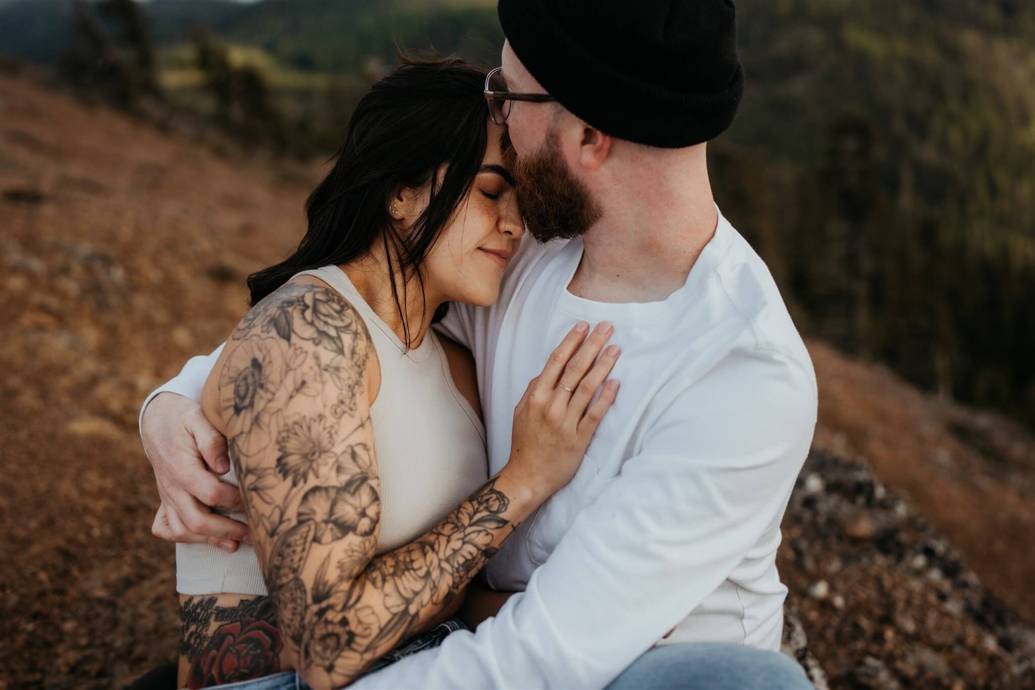 Couple photo session at Red Top Lookout