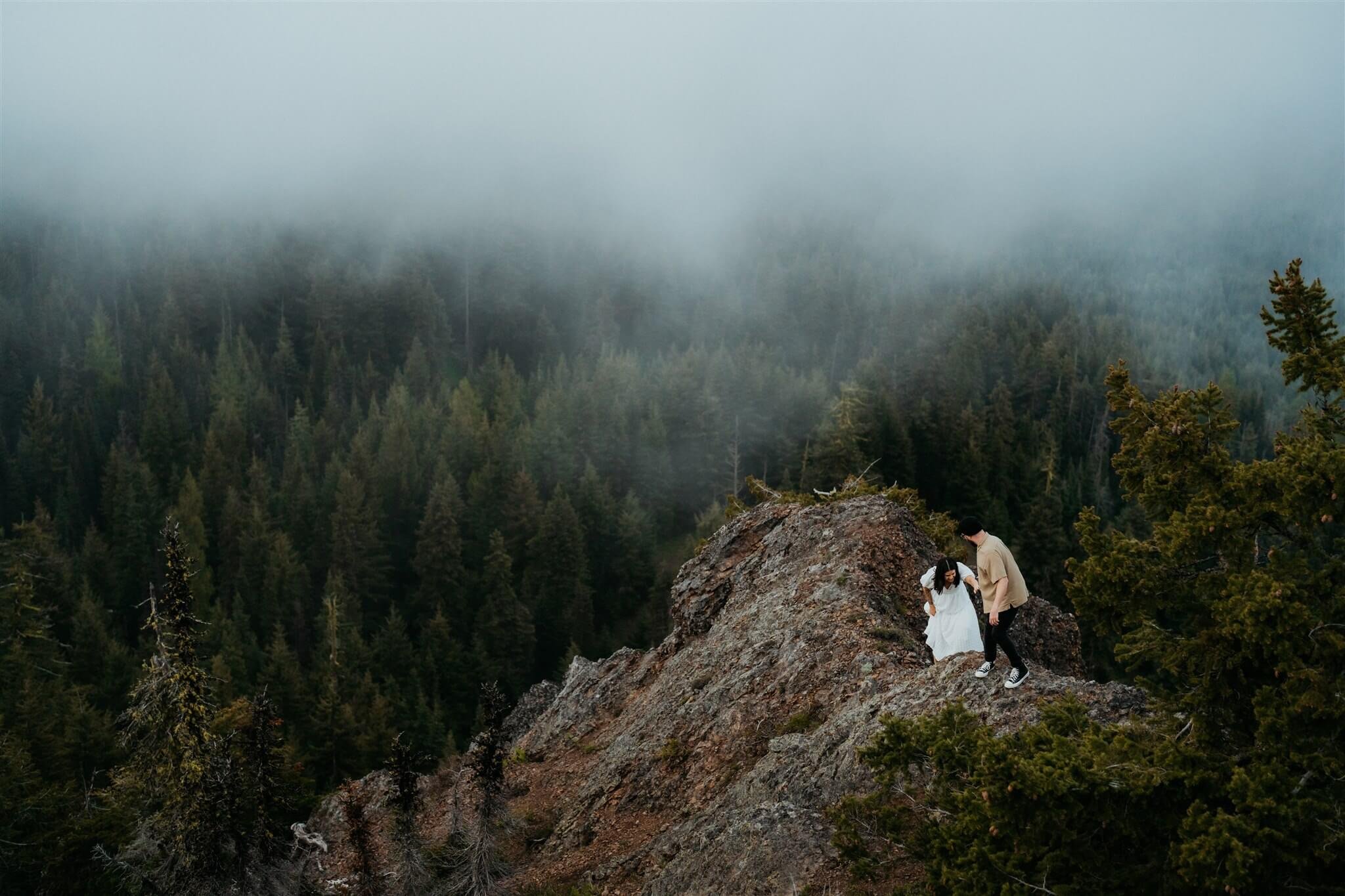 Anniversary photos at Red Top Lookout