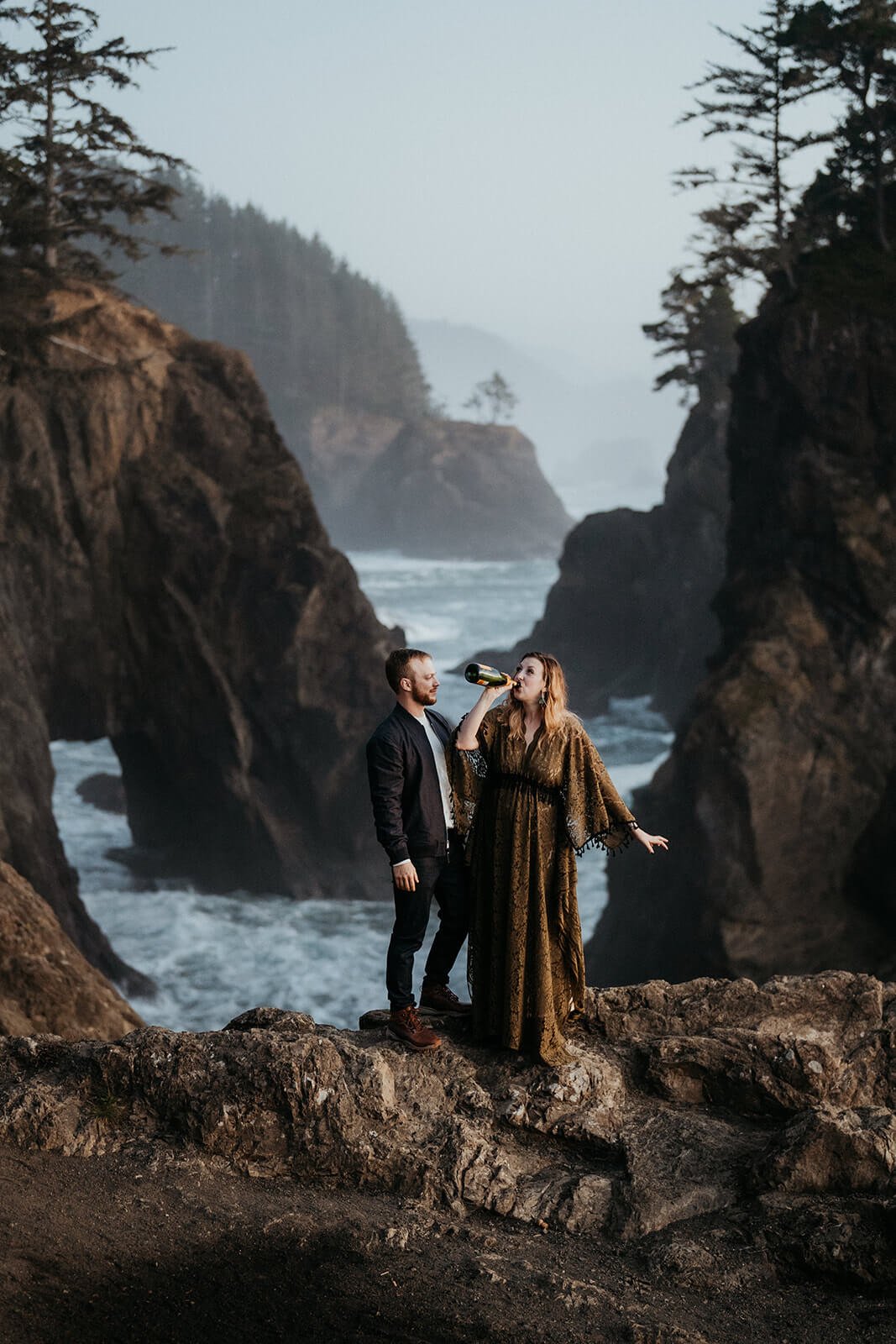 Couple photo shoot on the Oregon Coast