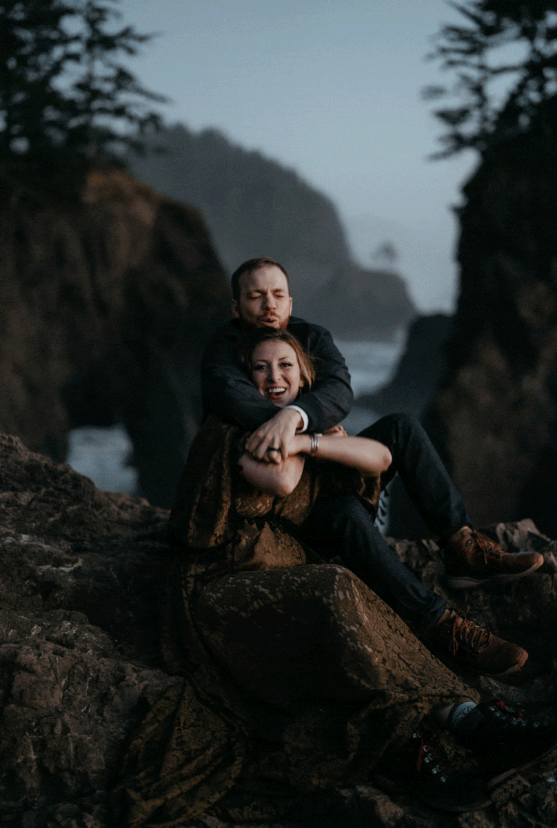 Couple photo session on the Oregon Coast
