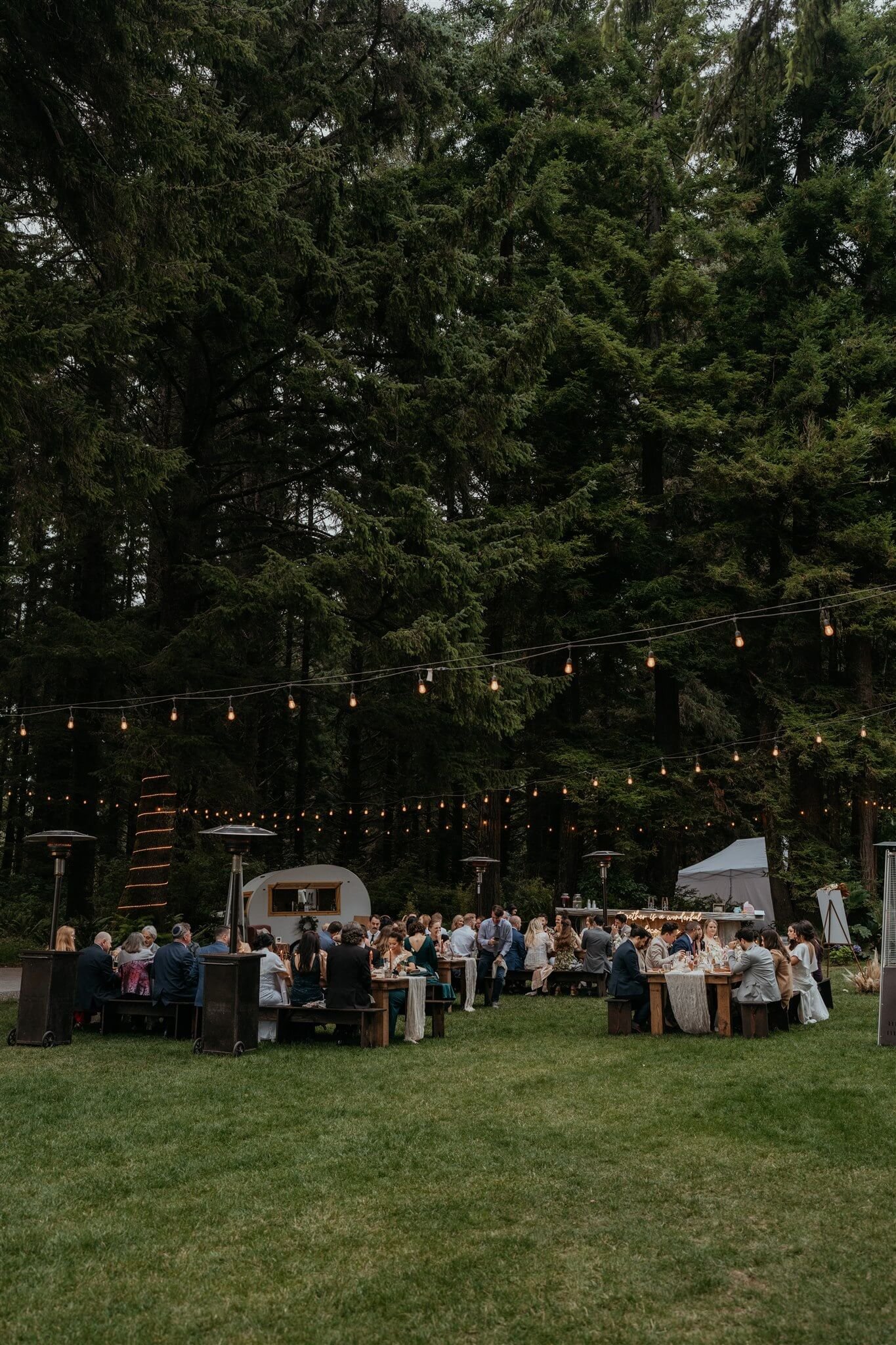 Elegant outdoor wedding reception on the Oregon Coast