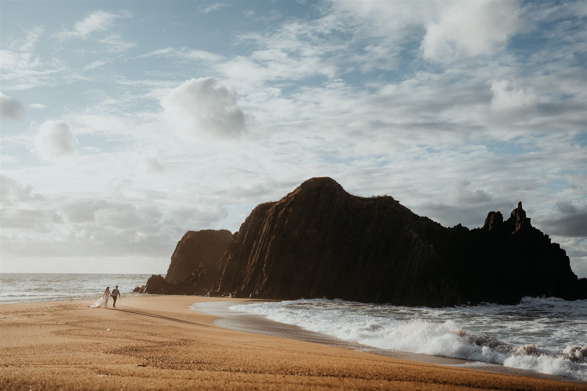 Bride and groom elopement portraits on the beach in Kyoto, Japan