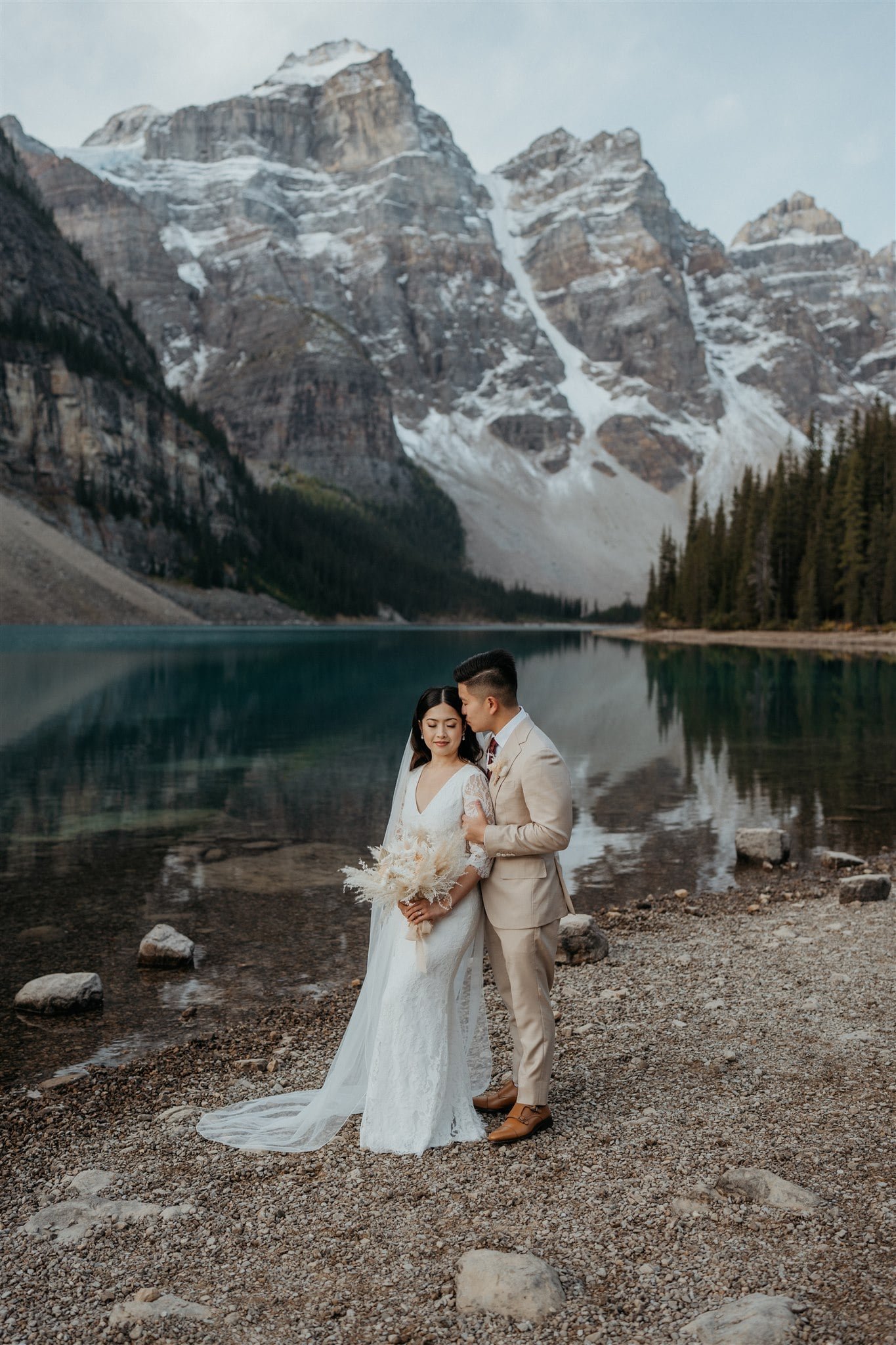 Elopement photos at sunrise in Banff National Park