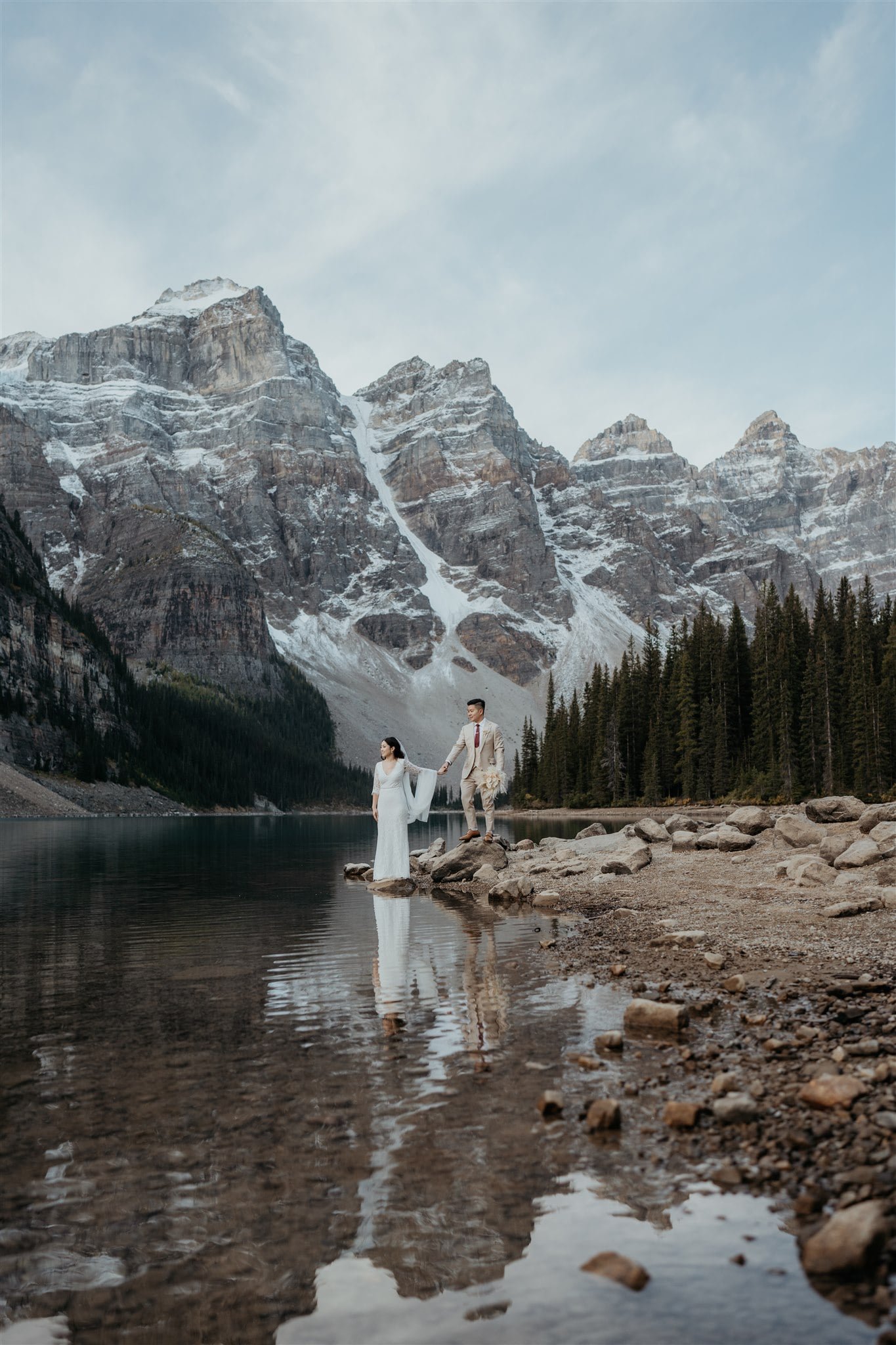 Elopement photos at sunrise in Banff National Park