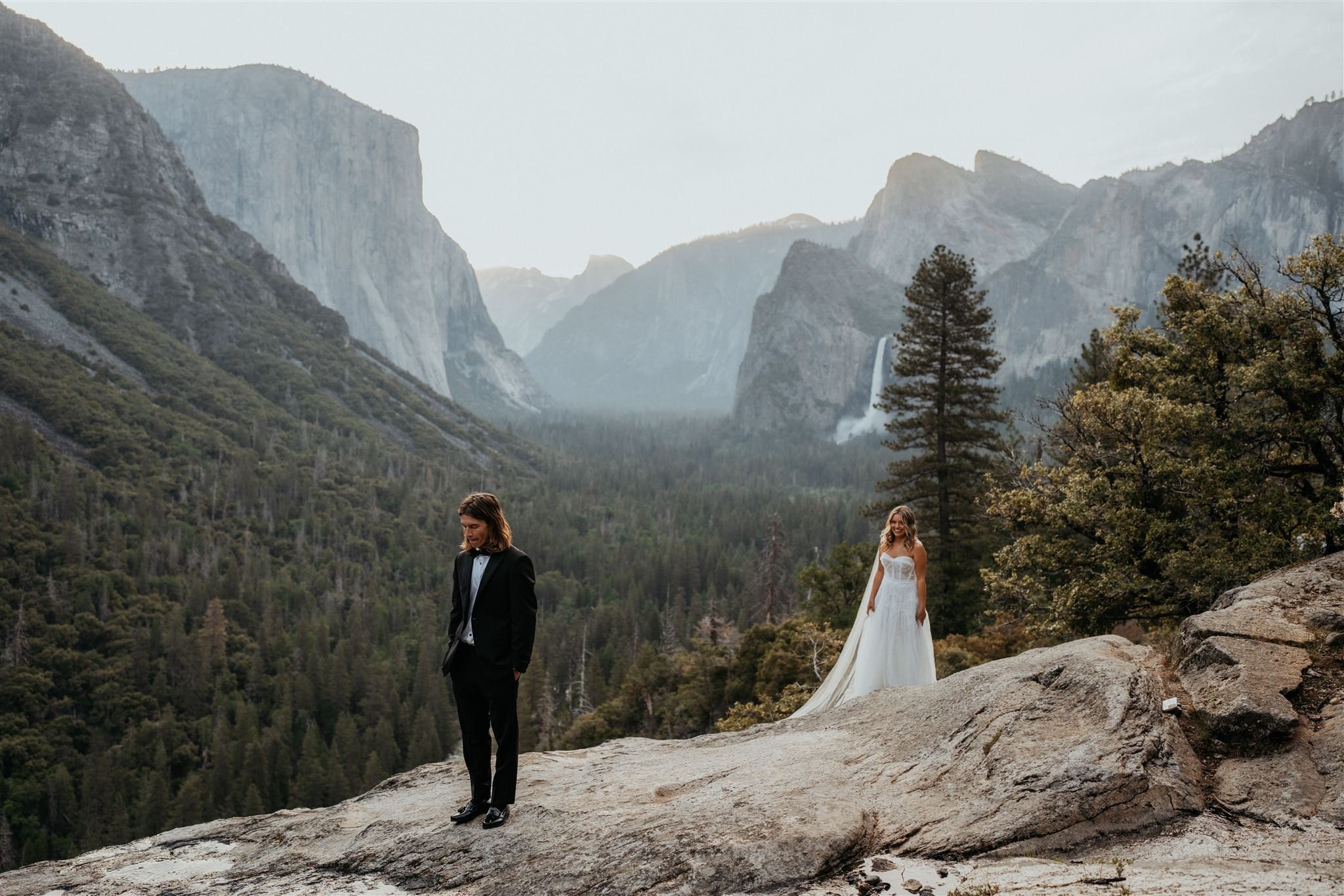 Bride and groom first look at Tunnel View Yosemite elopement