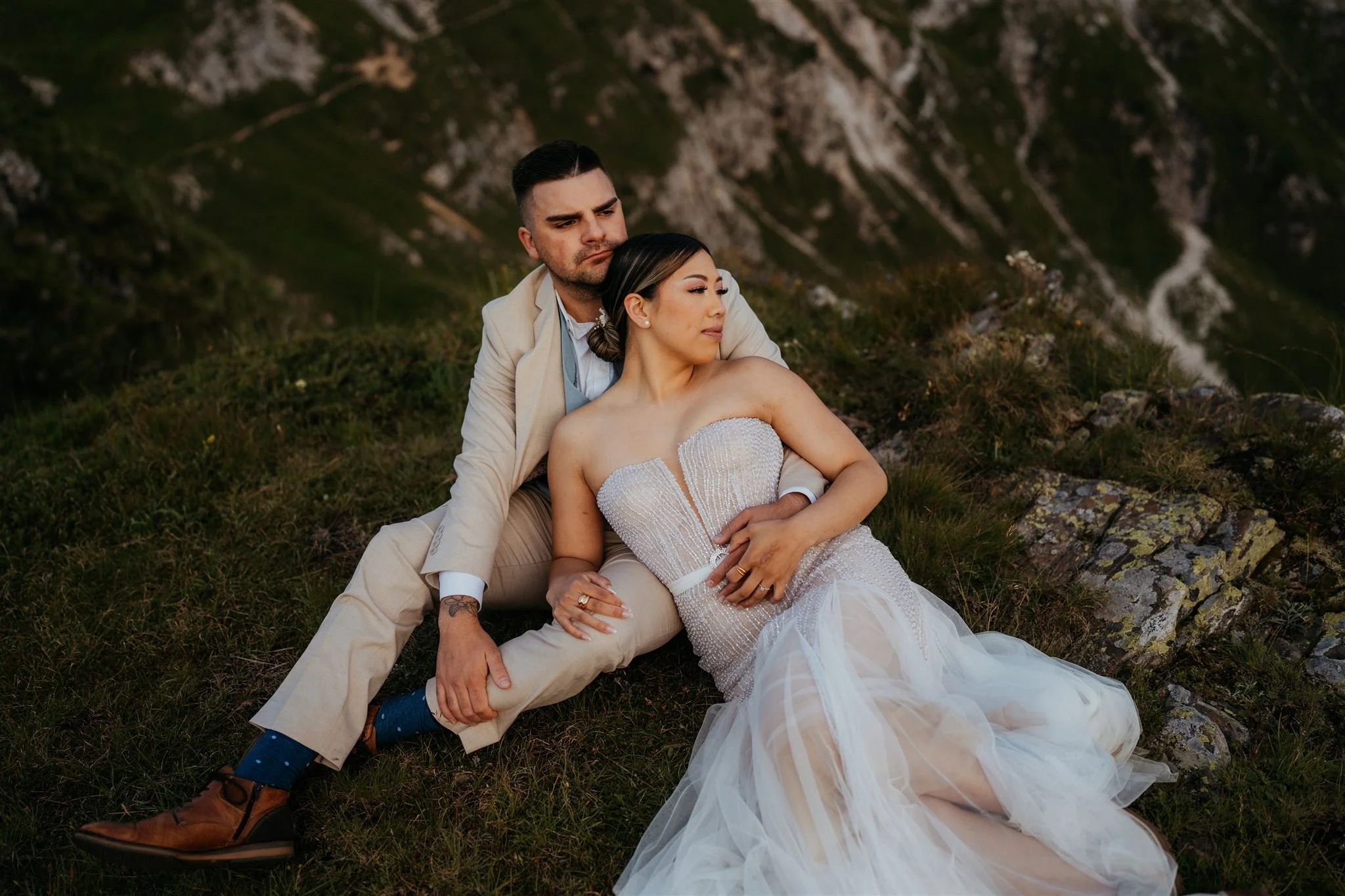 Bride and groom elopement photos in the Dolomite mountains