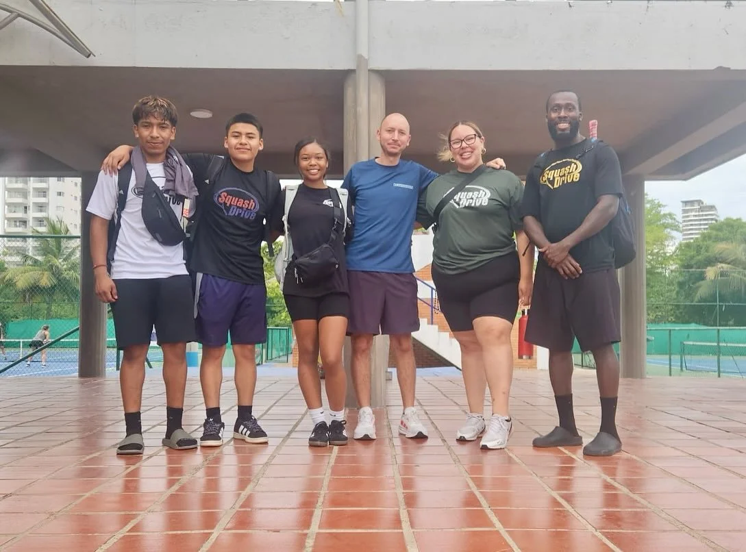 Last week, SquashDrive had the incredible privilege of visiting one of SEA&rsquo;s international programs, Squash Urbano Colombia, for the very first time! 🇨🇴

Three of our students trained alongside Squash Urbano Colombia&rsquo;s athletes for six 
