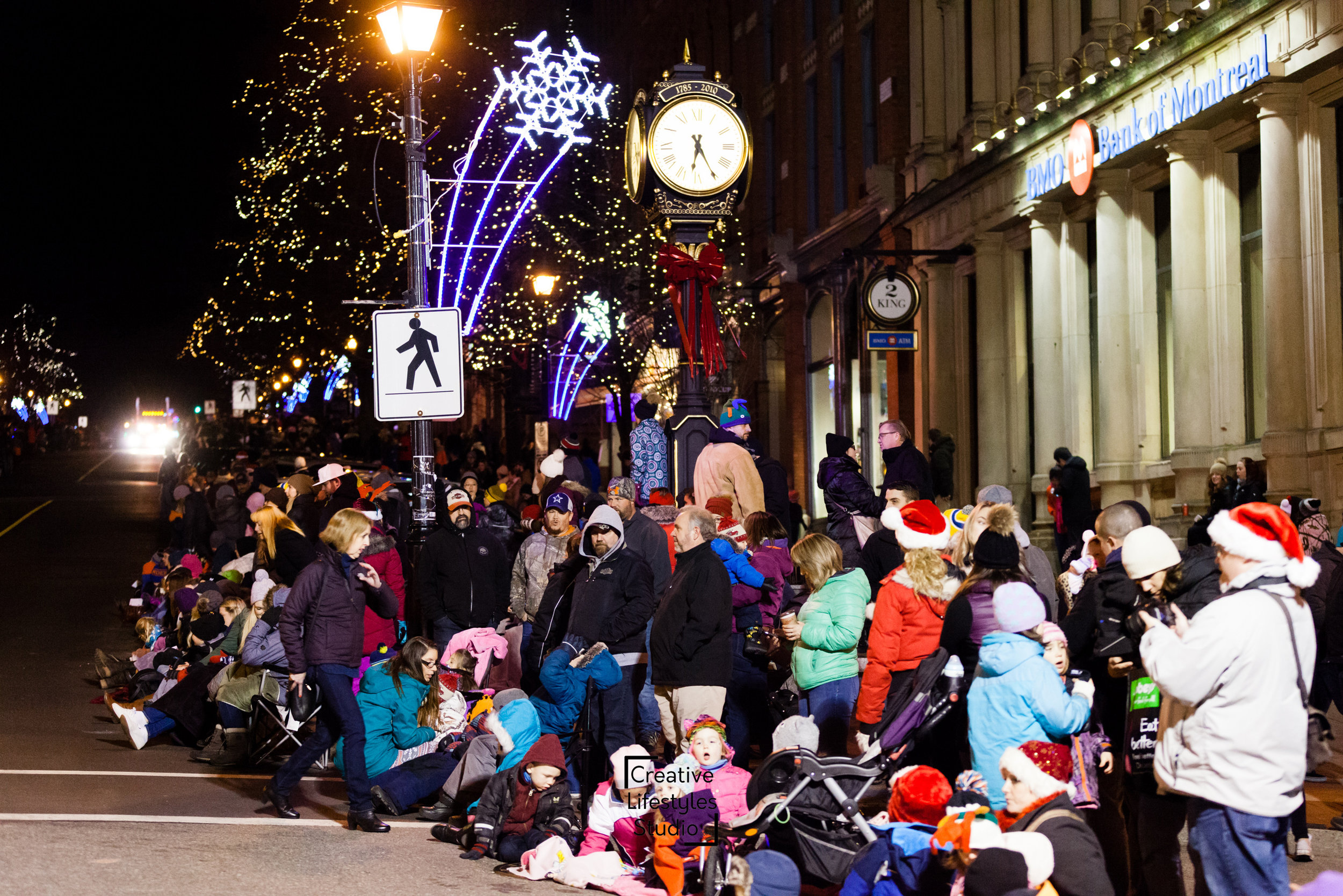 SantaParade-1008482.jpg