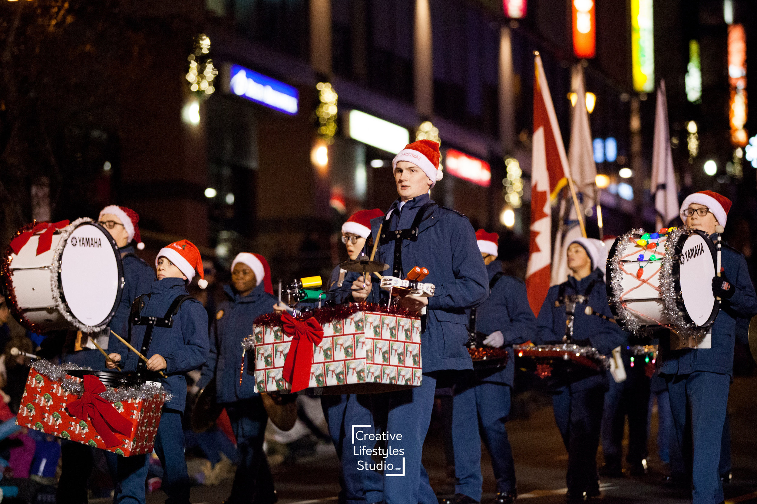 SantaParade-1038653.jpg