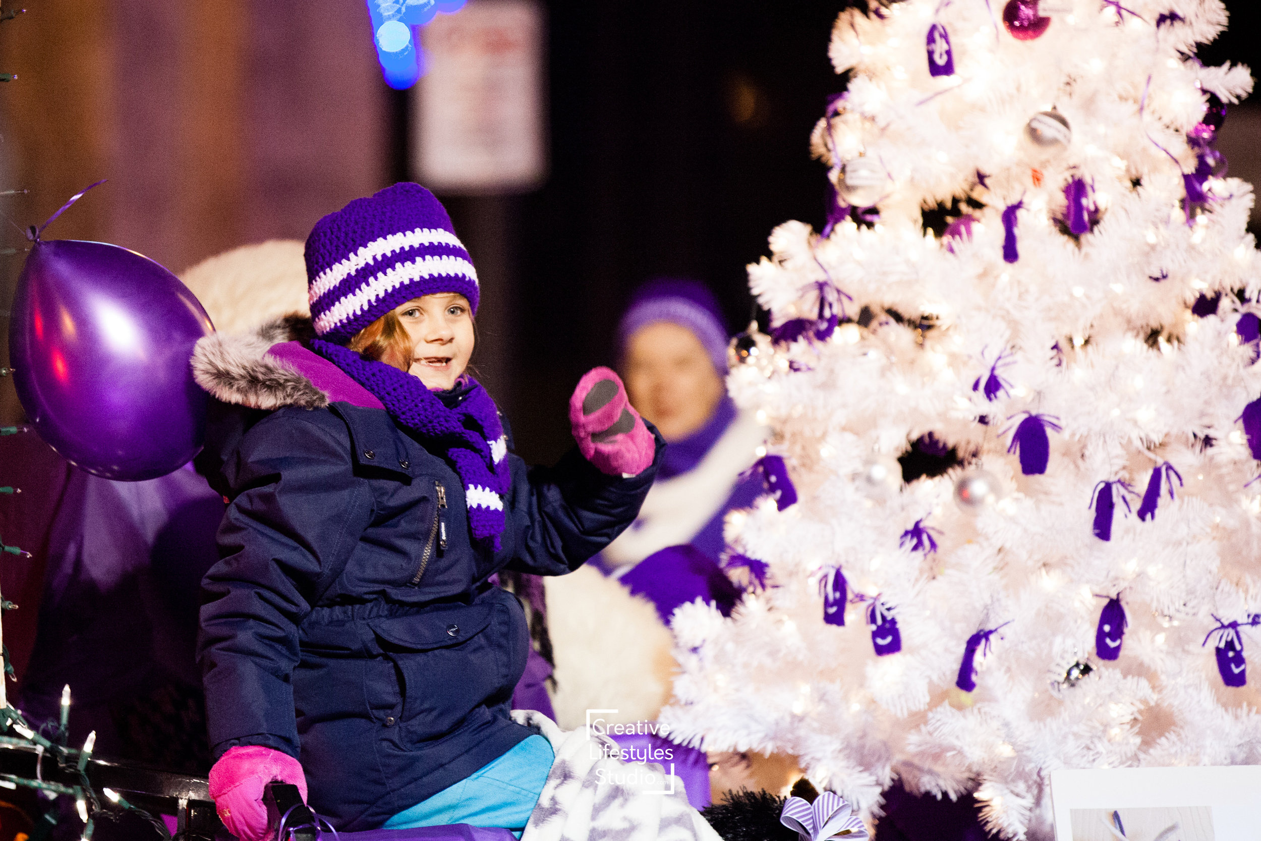 SantaParade-1048683.jpg