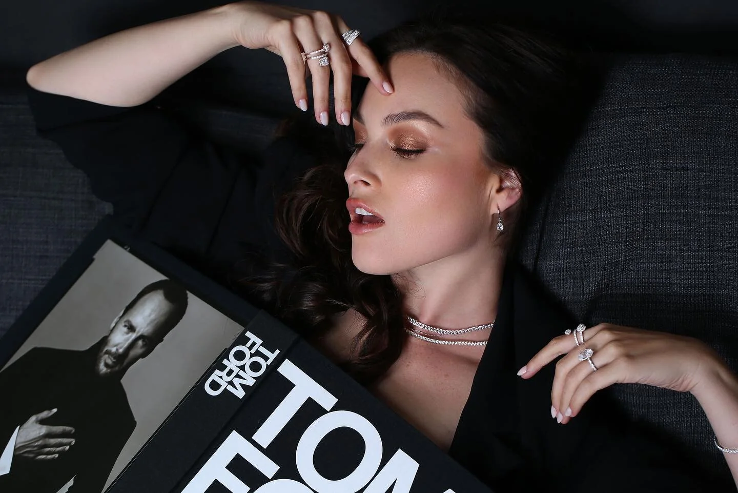 You know what they say 💍💎

Model: @nicole_castillo 
Client: @happyjewelers 
Art Director: @hayleylarue 

#ceventpics #photogrpahy #jewelry