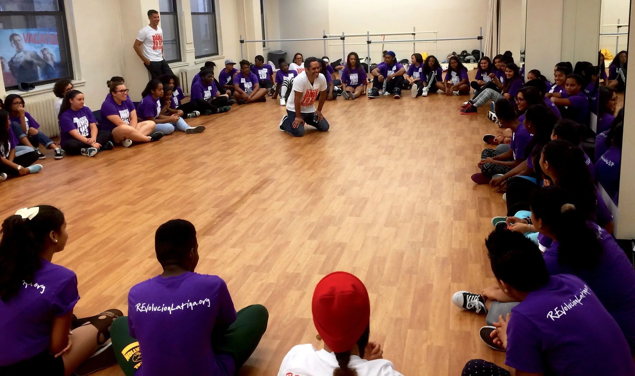 Martín teaching a Masterclass for Revolución Latina summer camp.