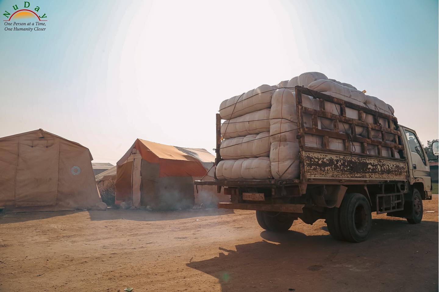 TravlerPacks arriving in an informal tent settlement for distribution in Idlib, Syria by our on-the-ground partner NuDay during January 2023.

TravlerPack provides a sustainable and cost effective solution to address challenges staying warm during co