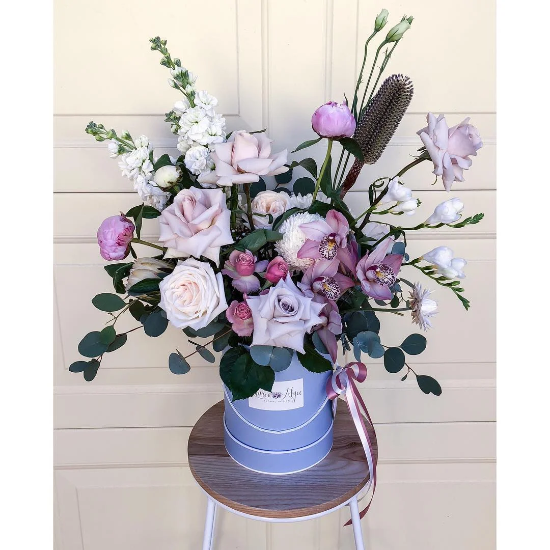 tiffany box 2.jpg