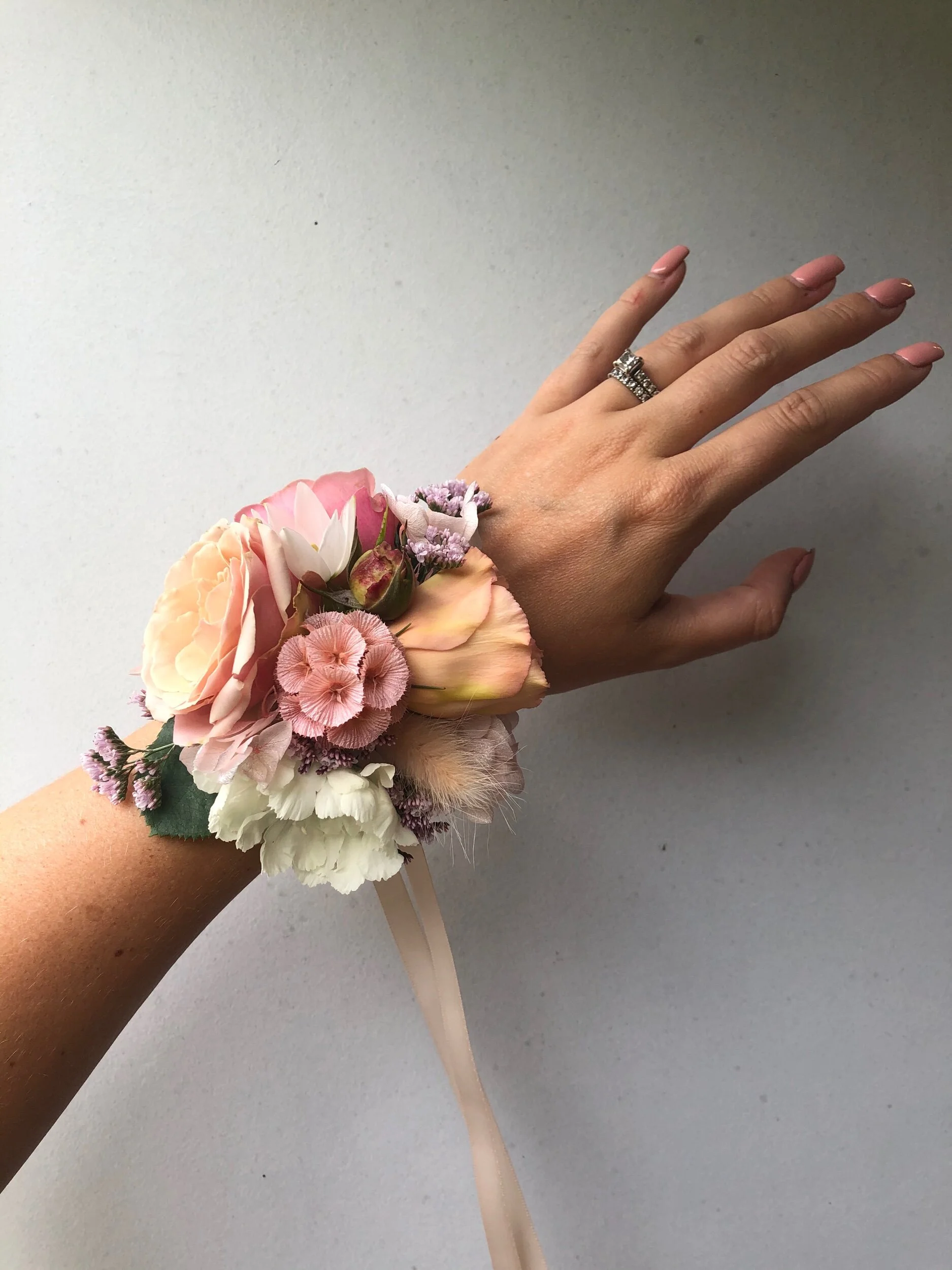 6E2F8A8D-D660-4D8F-BBB9-ED84F3473F35