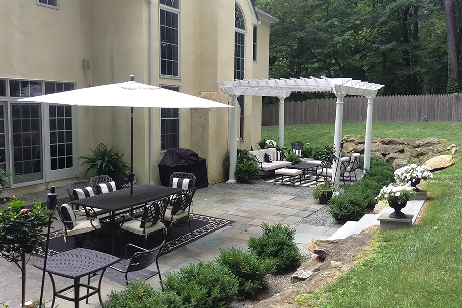 Patio 5.jpg