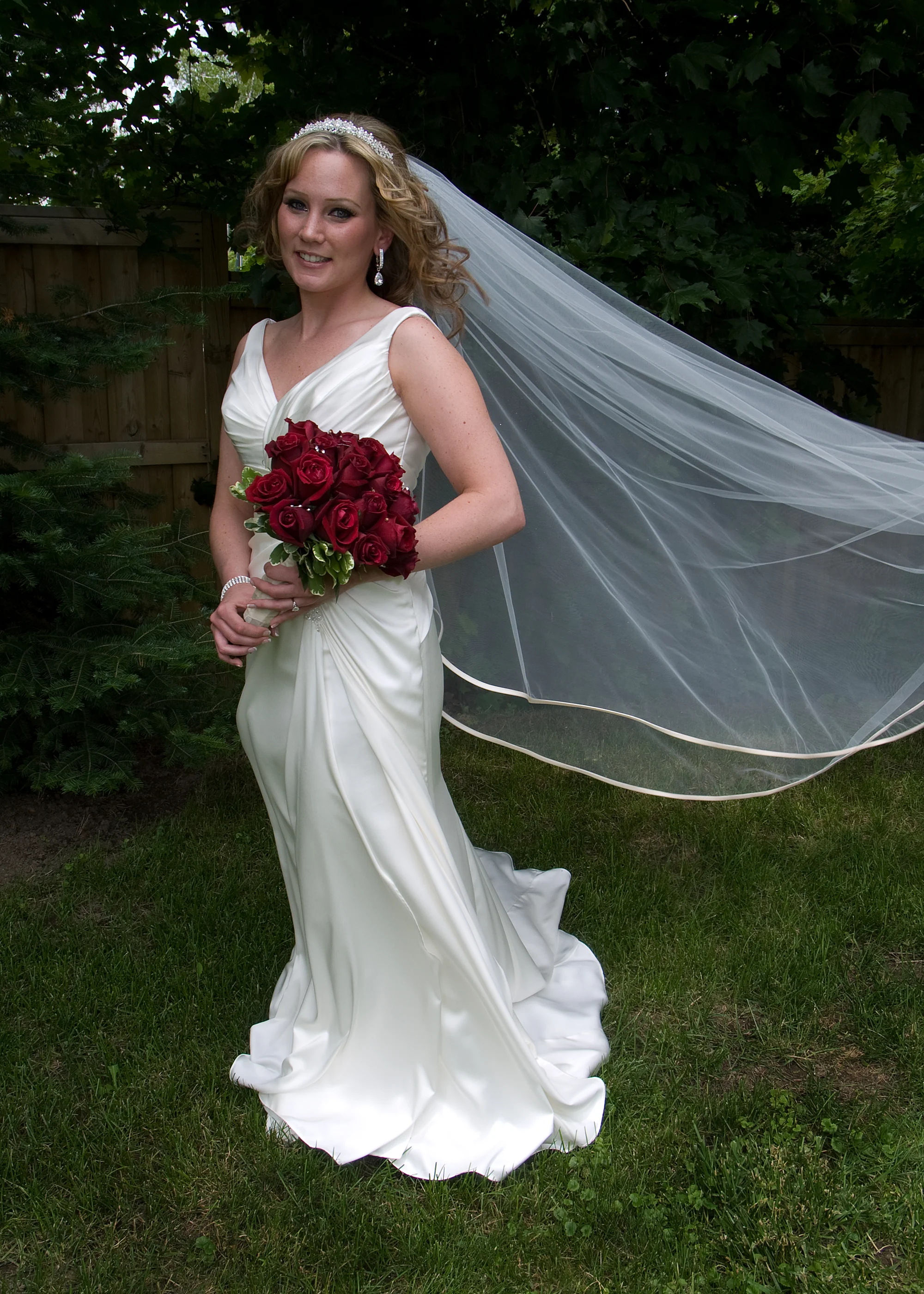 kim veil.jpg