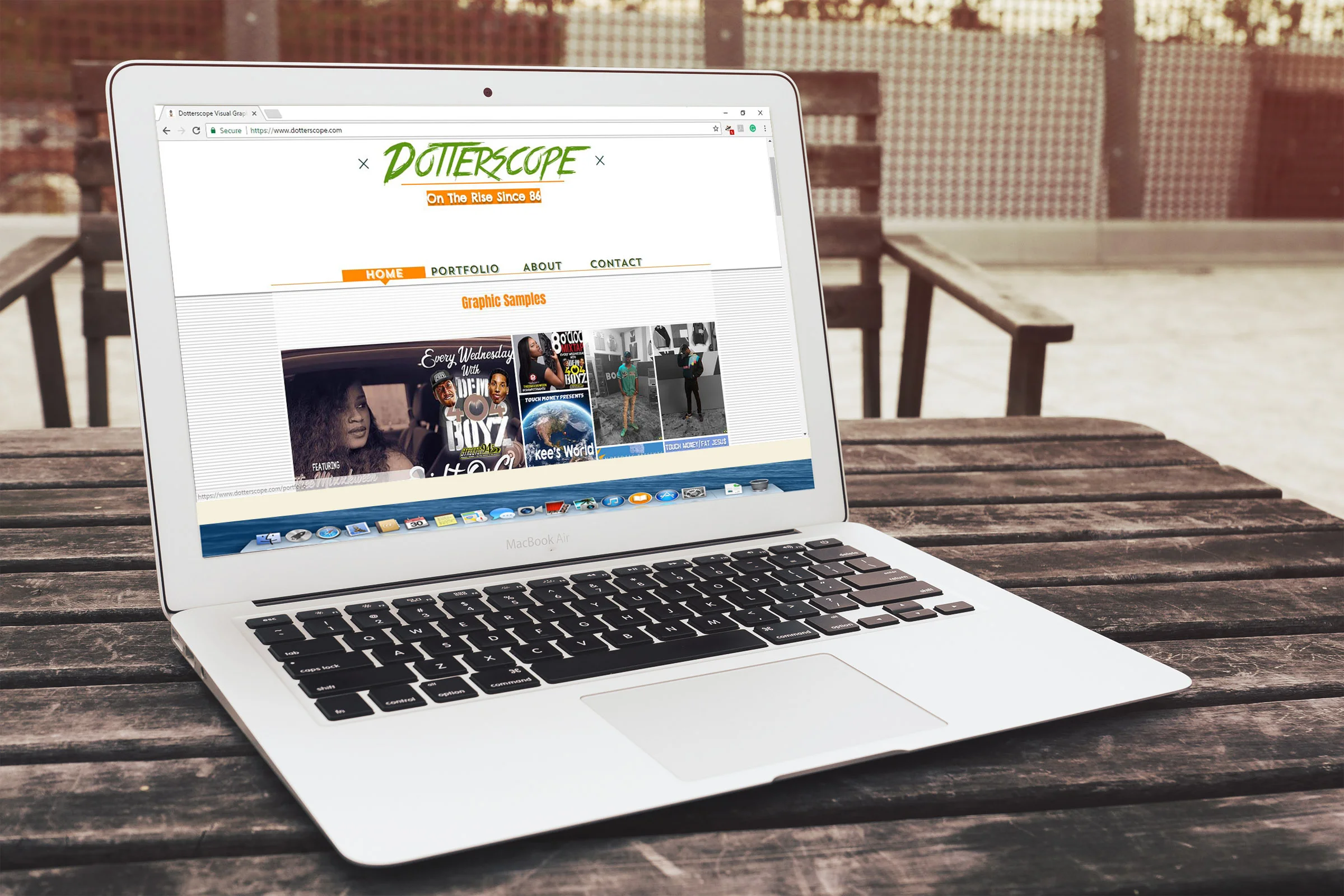 Dotterscope Laptop mockup_air.jpg