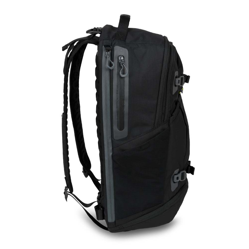 LIFEPROOF_GROM-630 low res.jpg