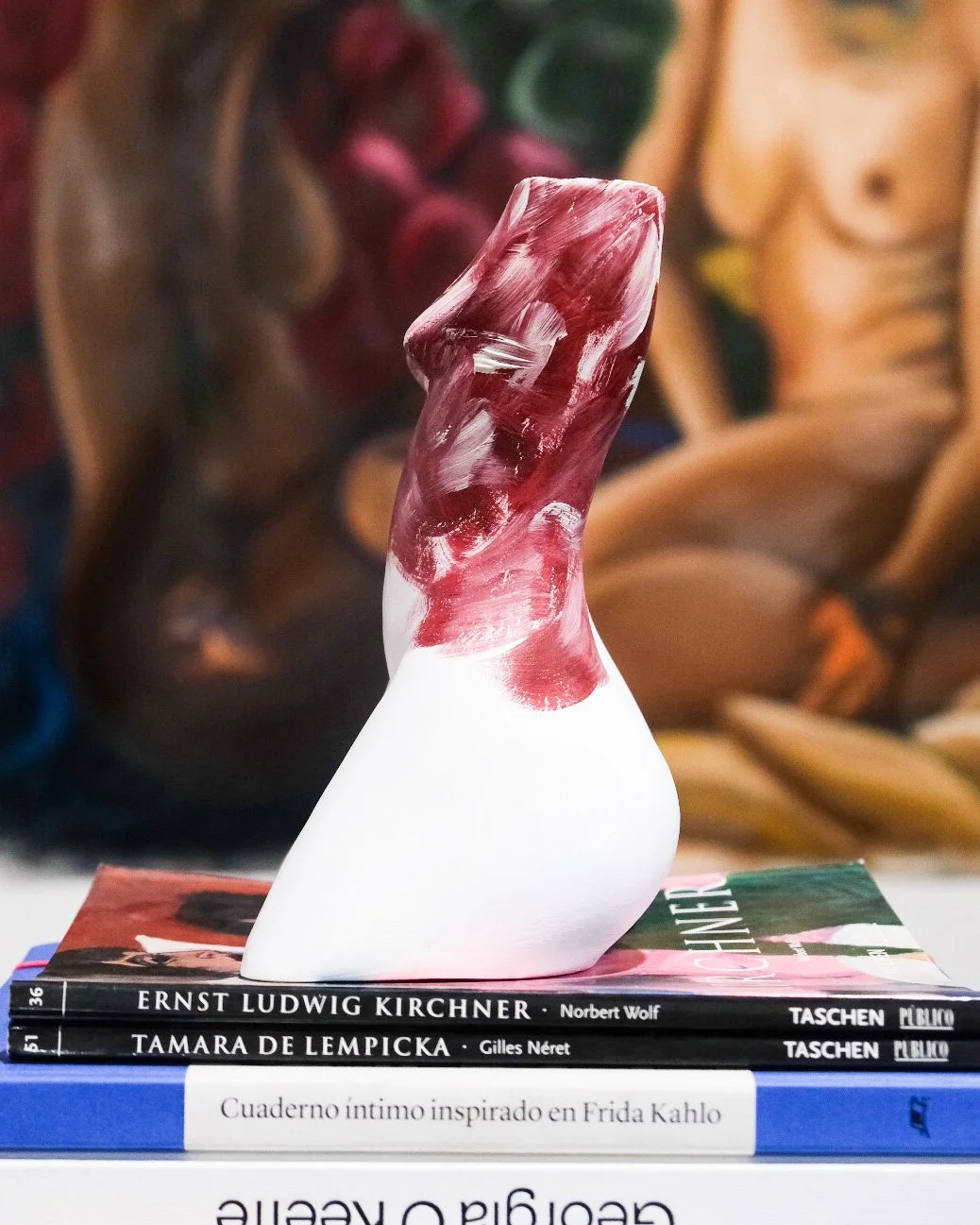 figurative sculpture, female body, female torso