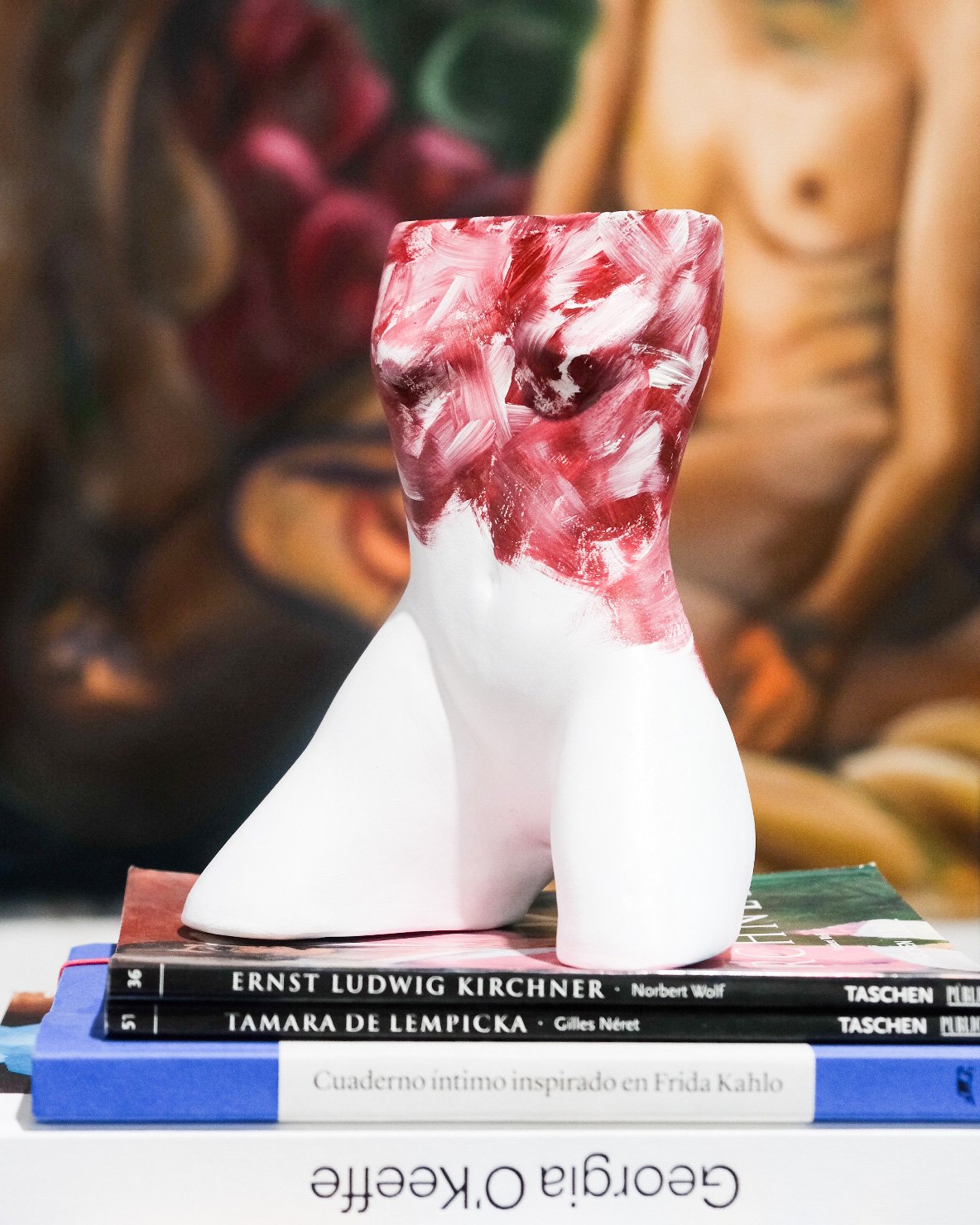 figurative sculpture, female body, female torso