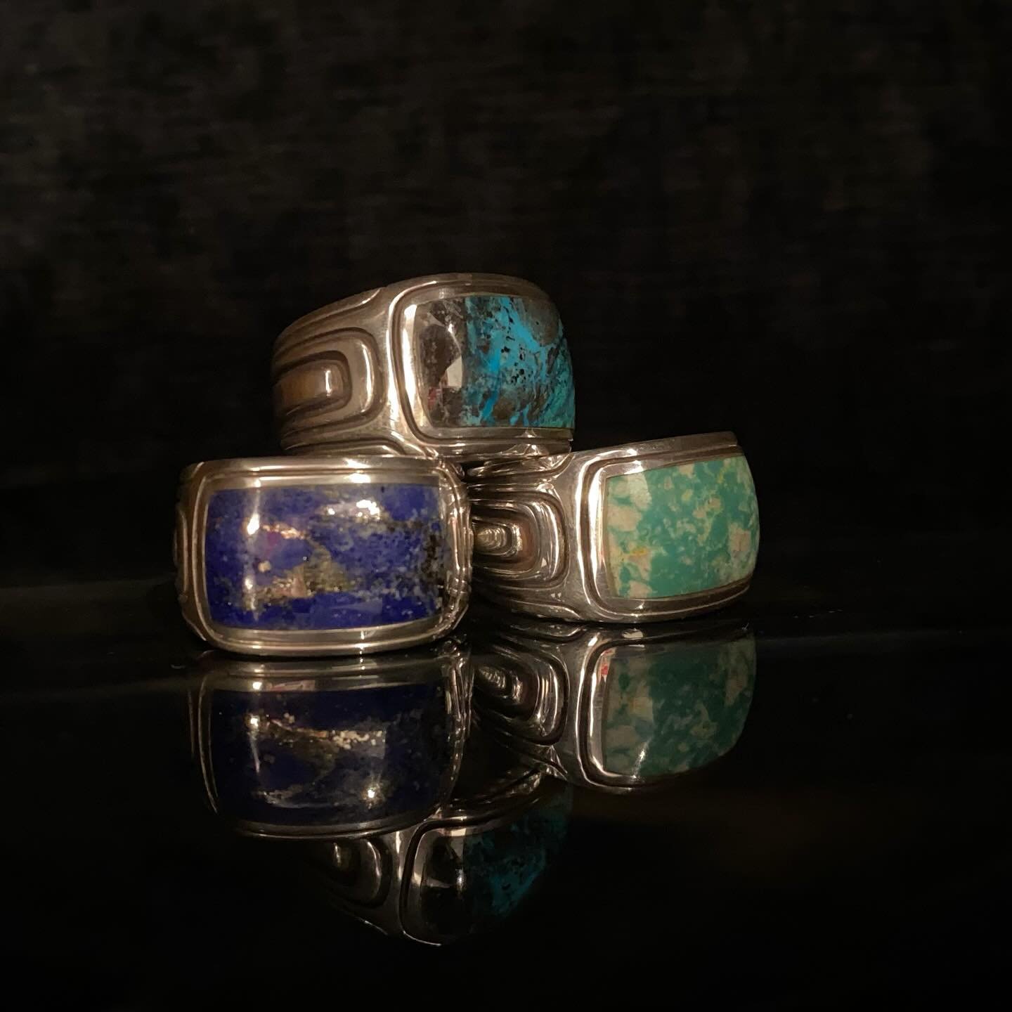 Sebastian Cilento for #TurquoiseTuesday &lt; &amp; Lapis &amp; Chrysocolla 🌞&gt; &hellip; the beautiful Swell Signet Ring &hellip; Riding in on a Wave of Strength &hellip; made in Oz #SouthWestTrader #Turquoise #AustralianDesigner #SebastianCilento 