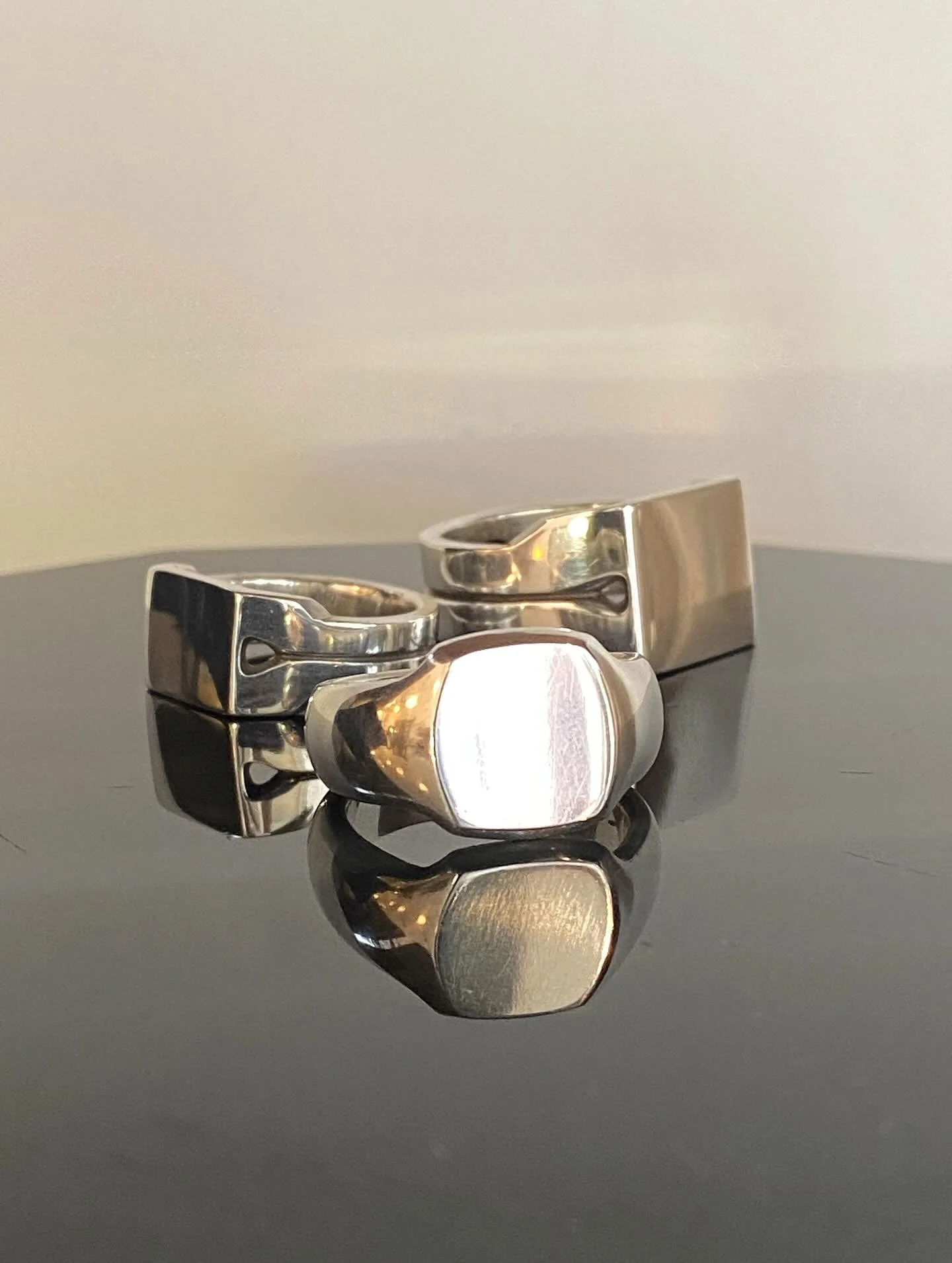 Magical Clarity with Sebastian Cilento&rsquo;s Classic Signet Rings 🙌🏻 Sterling Silver, Handmade in Australia 🤍🩶❤️ at South West Trader, 36 Oxford Street Paddington 93322311