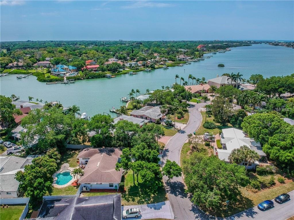 belleair bluffs fly over.jpg