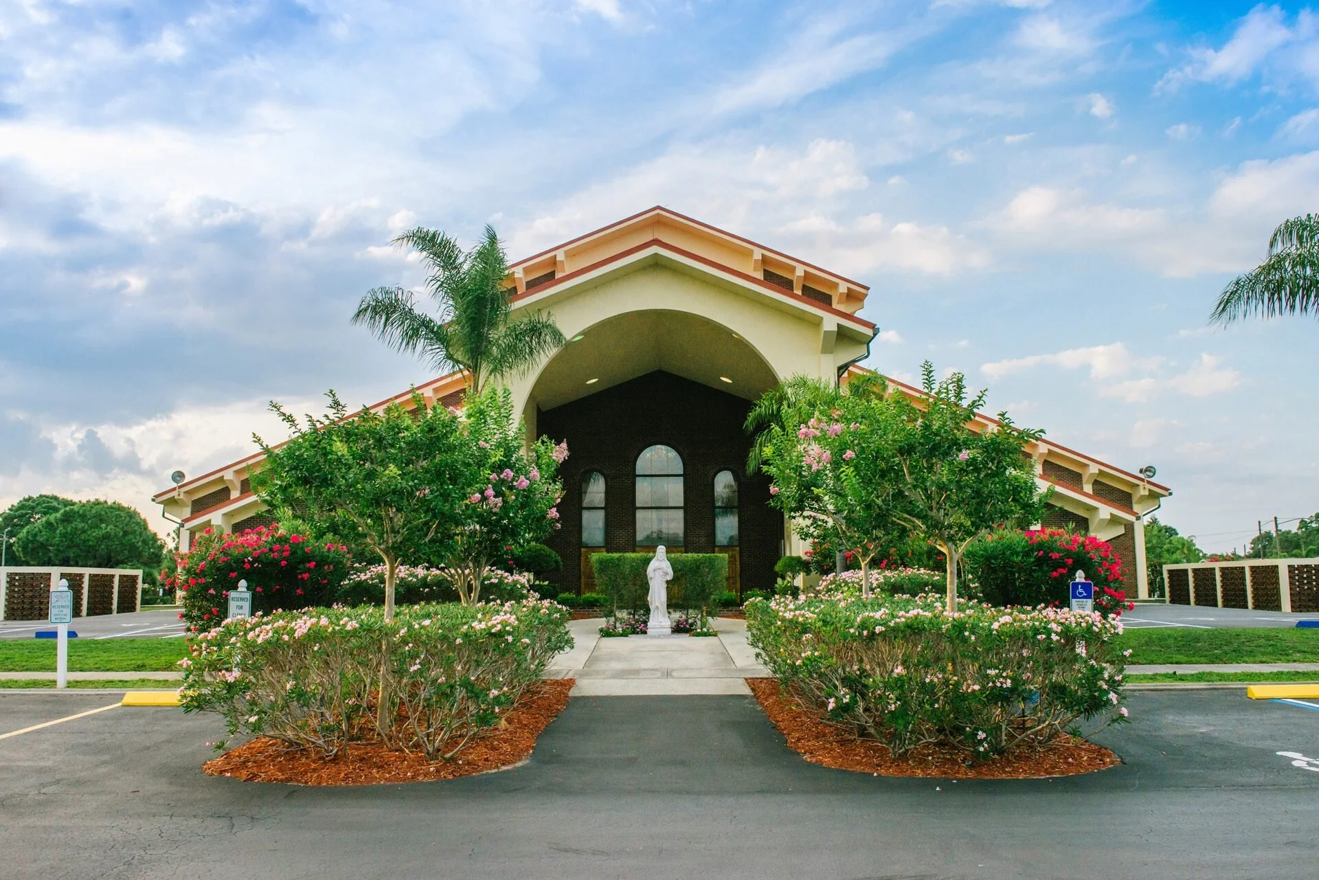 sacred-heart-church-of-pinellas-park.jpg