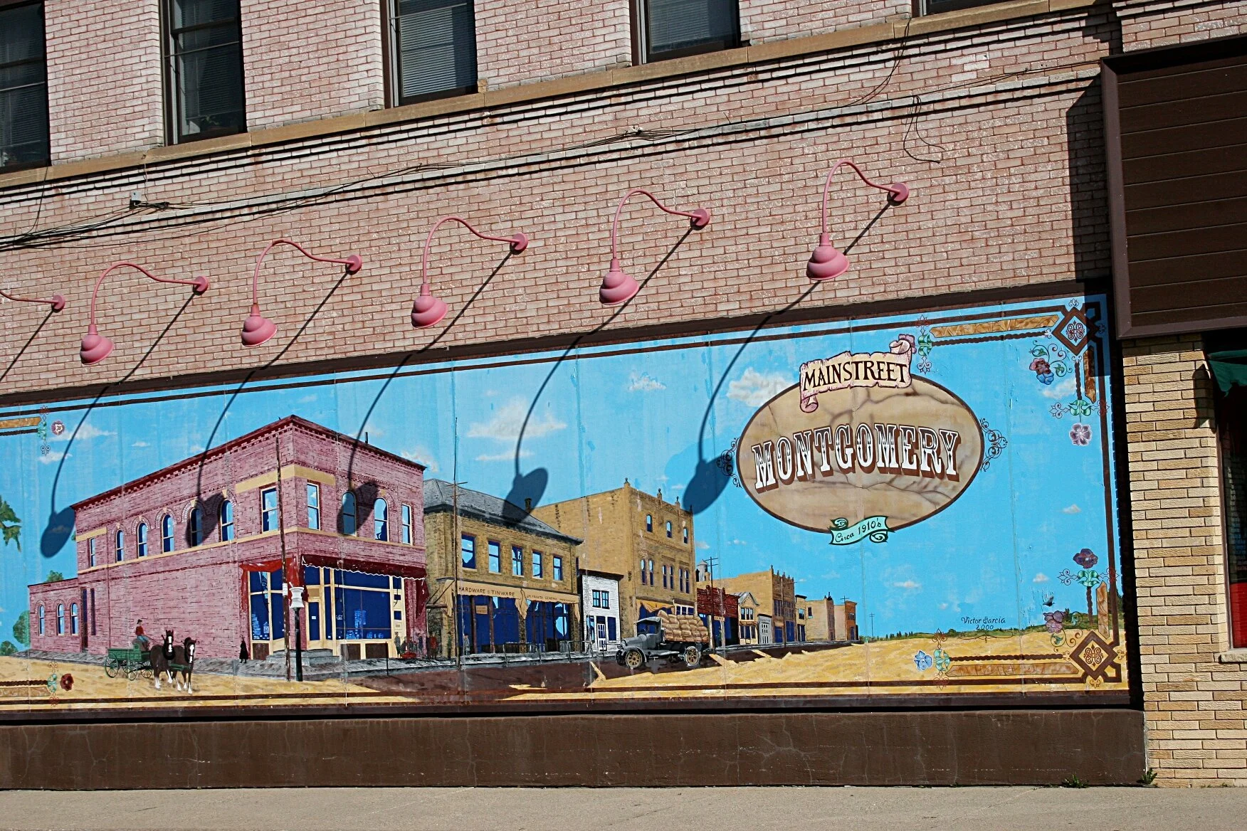 mural-montgomery-close-up.jpg
