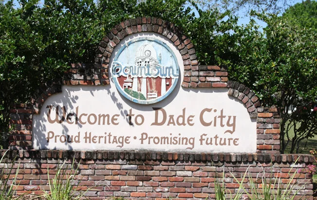 dade city entry sign.jpg